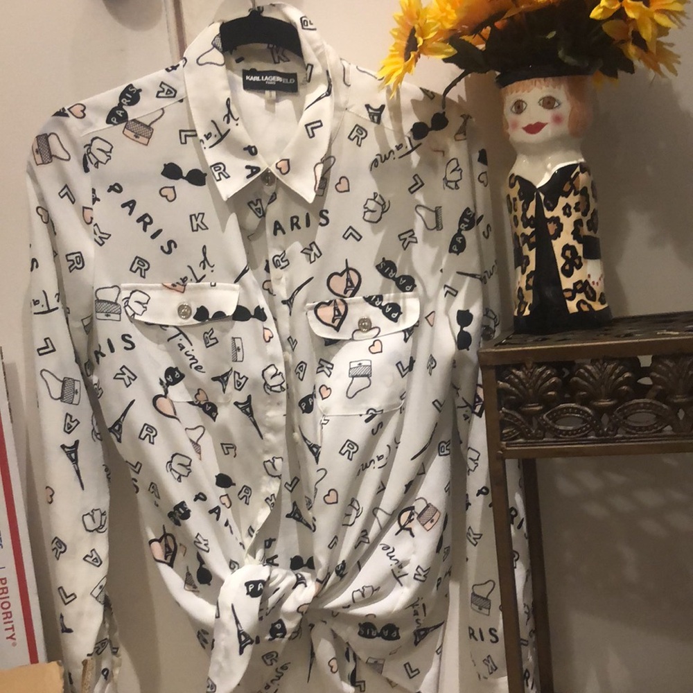 Ooh La La.  Paris theme button down top. M.